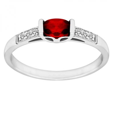 Pierścionek zaręczynowy z rubinem i brylantami 0,03ct - PK/013b
