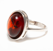 Pierścionki z kamieniami naturalnymi - złoto